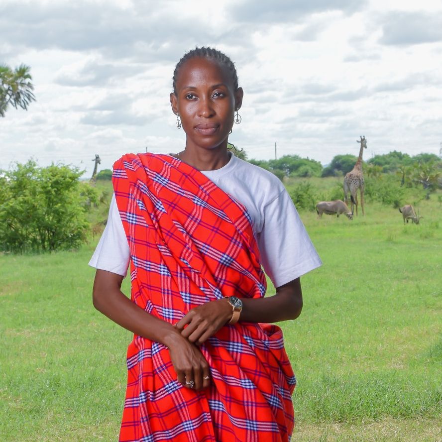 Selina Mwatsuma ist eine der Frauen in Kenia welche Kinder und Mütter in Not, dank der Spenden von One Family One Earth unterstützen kann.